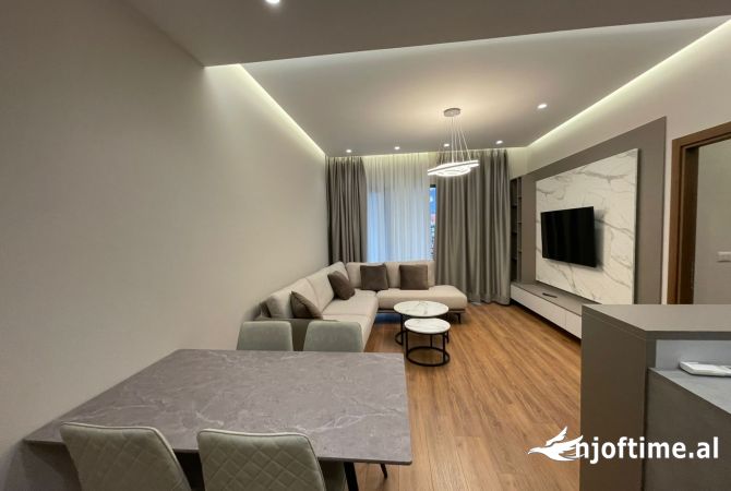 Shtepi me qera Apartament ne Tirane, 2+1, Mobilimi E mobiluar, Pagesa 830  Euro.