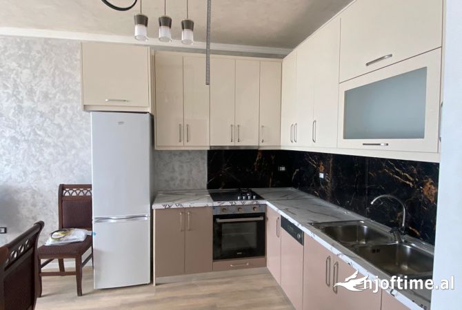 Shtepi me qera 2+1 ne Tirane - 550 Euro