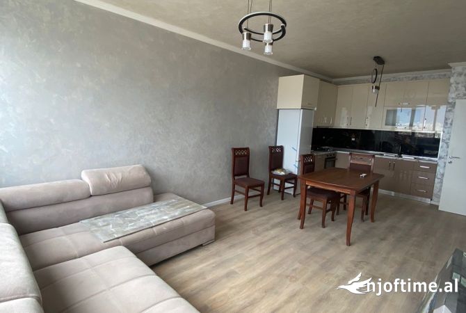Shtepi me qera 2+1 ne Tirane - 550 Euro