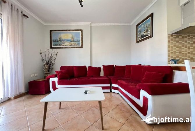 Shtepi me qera 2+1 ne Tirane - 700 Euro