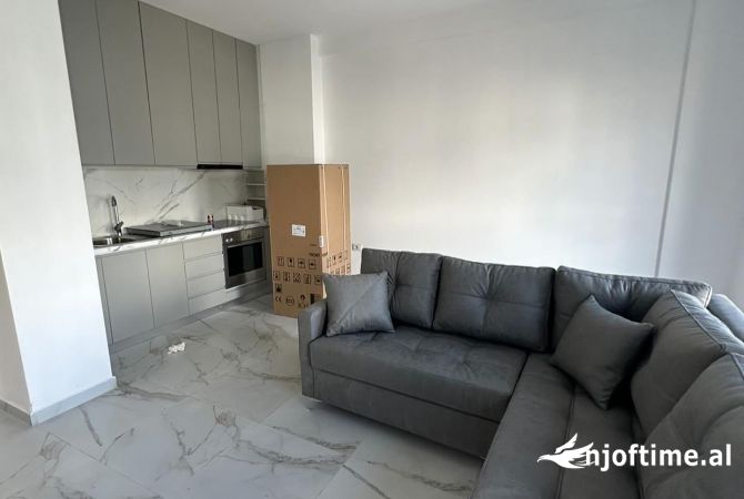 Shtepi me qera 2+1 ne Tirane - 550 Euro