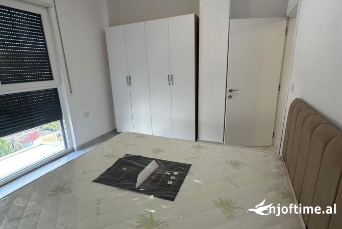 Shtepi me qera 2+1 ne Tirane - 550 Euro