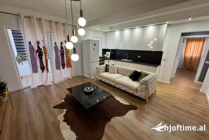 Shtepi me qera 2+1 ne Tirane - 700 Euro