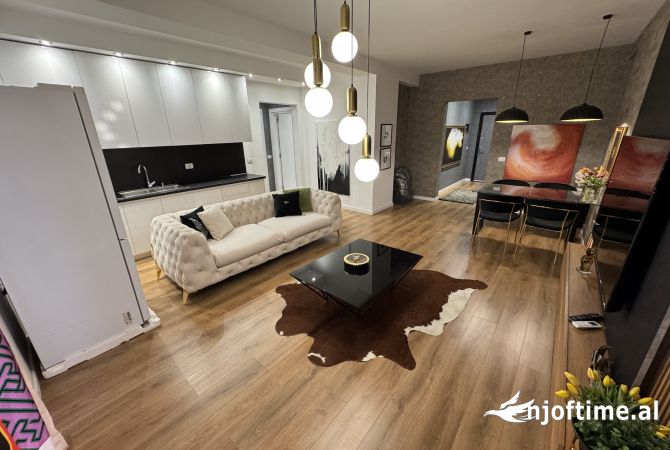 Shtepi me qera 2+1 ne Tirane - 700 Euro