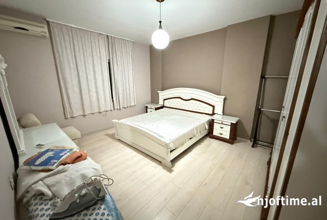 Shtepi me qera 2+1 ne Tirane - 700 Euro