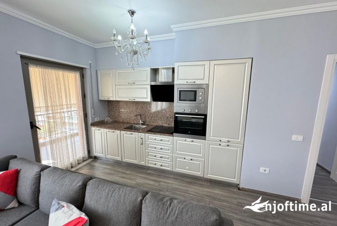Casa in affitto 3+1 a Tirana - 1,000 Euro