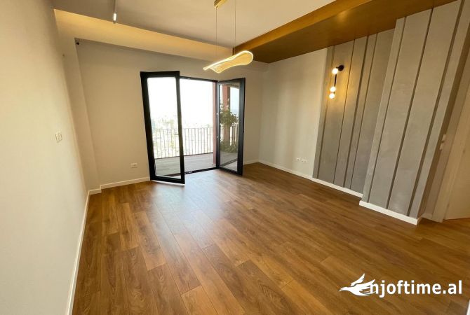 Shtepi me qera 2+1 ne Tirane - 1,500 Euro
