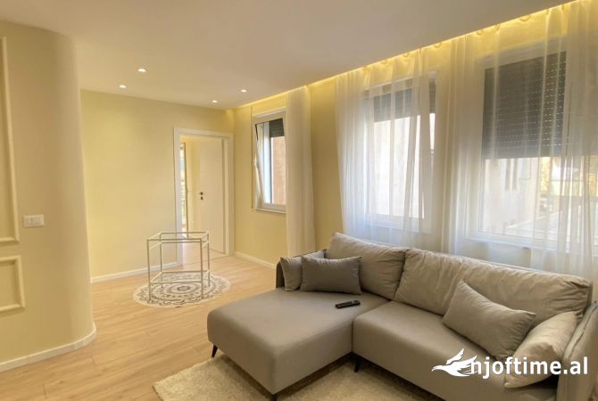 Shtepi ne shitje 1+1 ne Tirane - 125,000 Euro
