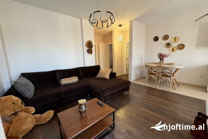 Shtepi me qera 2+1 ne Tirane - 700 Euro