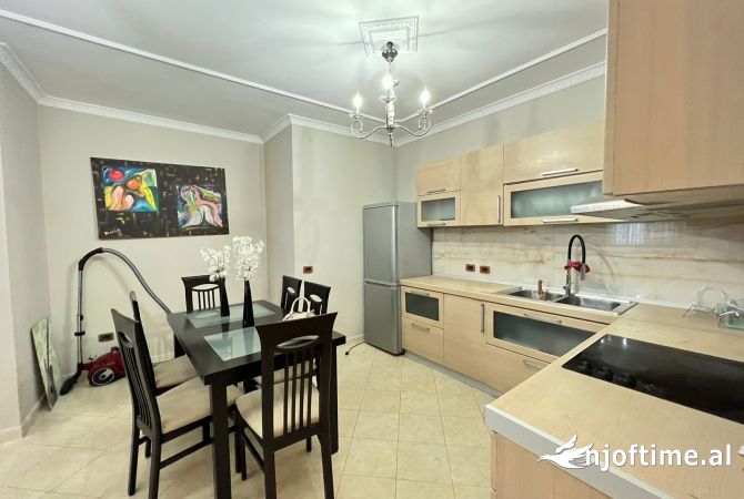 Shtepi me qera 3+1 ne Tirane - 750 Euro