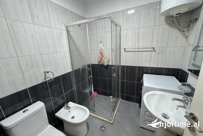 Shtepi me qera Apartament ne Tirane, 2+1, Mobilimi E mobiluar, Pagesa 600  Euro.