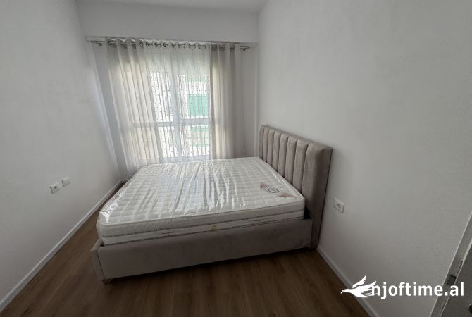 Shtepi me qera 1+1 ne Tirane - 400 Euro