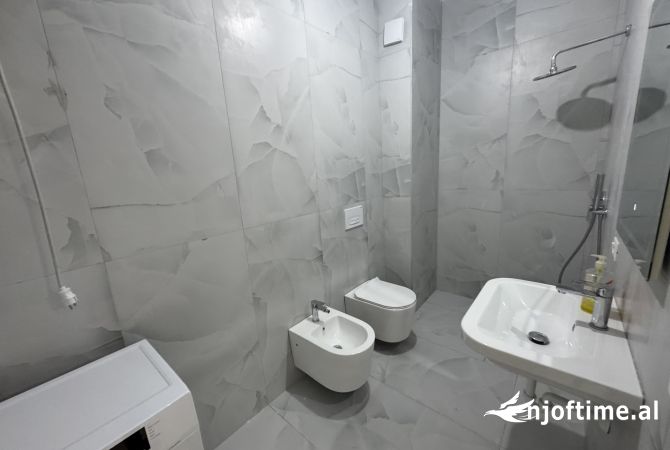 Shtepi me qera Apartament ne Tirane, 1+1, Mobilimi E mobiluar, Pagesa 400  Euro.