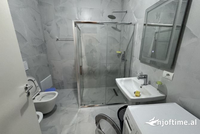 Shtepi me qera Apartament ne Tirane, 1+1, Mobilimi E mobiluar, Pagesa 600  Euro.