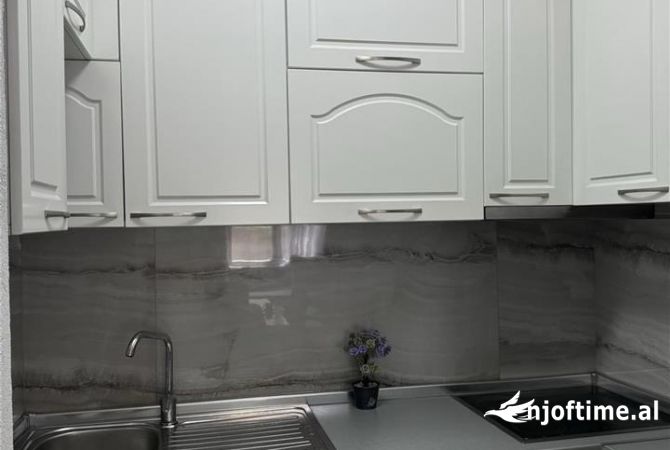 Shtepi me qera 2+1 ne Tirane - 600 Euro