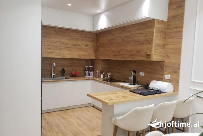 Shtepi ne shitje 2+1 ne Tirane - 265,000 Euro