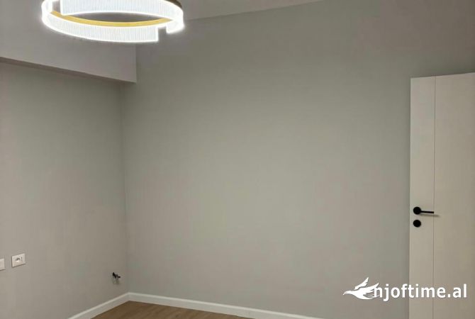 Apartament me qera 2+1 Bllok 