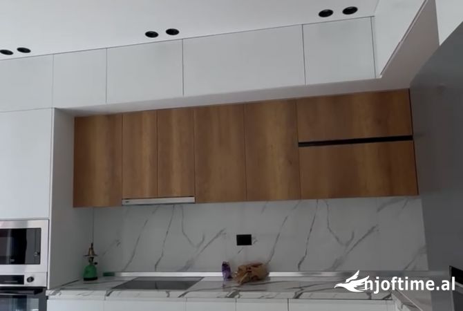 Shtepi me qera 2+1 ne Tirane - 600 Euro