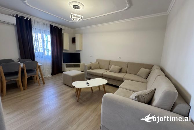 Shtepi ne shitje 1+1 ne Tirane - 90,000 Euro