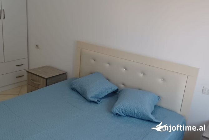 Shtepi me qera 1+1 ne Tirane - 45,000 Leke