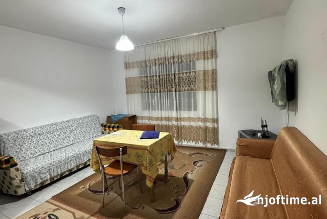 Shtepi me qera 2+1 ne Tirane - 450 Euro