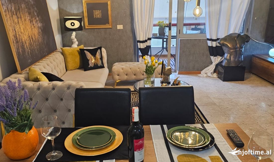 Shtepi me qera Apartament ne Tirane, 2+1, Mobilimi E mobiluar, Pagesa 800  Euro.