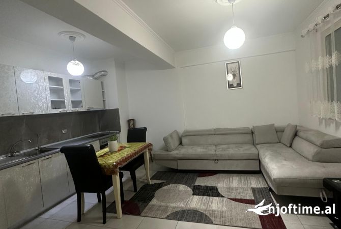 Shtepi me qera 1+1 ne Tirane - 400 Euro
