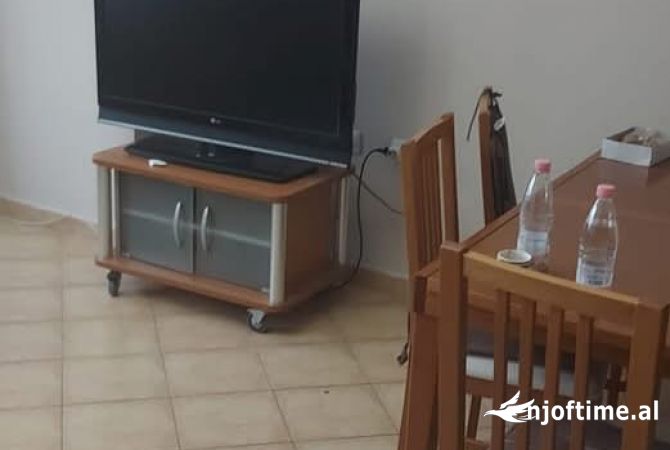 Shtepi me qera 1+1 ne Tirane - 580 Euro