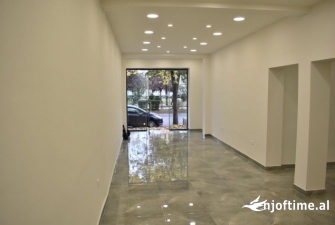 Ambient biznesi ne shitje 1+1 ne Tirane - 525,000 Euro