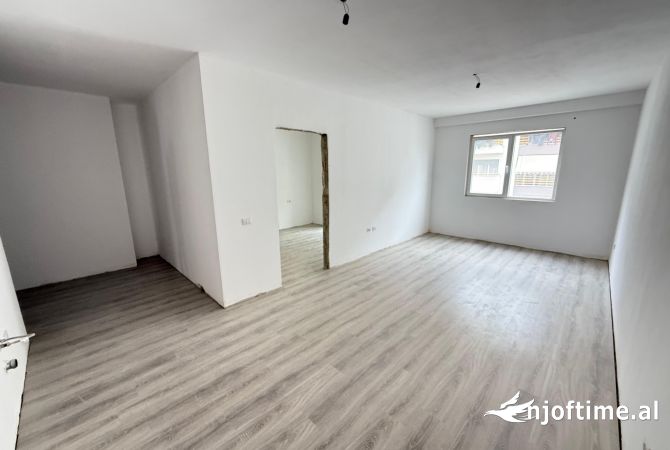 Shtepi ne shitje 1+1 ne Tirane - 110,000 Euro