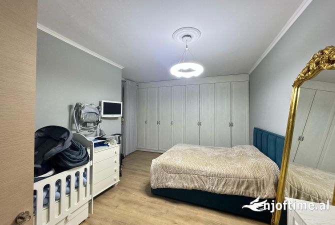 Shtepi me qera Apartament ne Tirane, 1+1, Mobilimi E mobiluar, Pagesa 550  Euro.