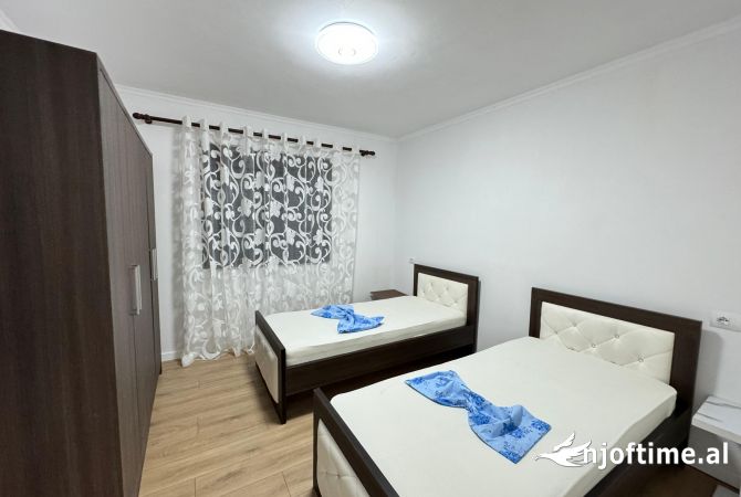 Shtepi me qera Apartament ne Tirane, 1+1, Mobilimi E mobiluar, Pagesa 480  Euro.