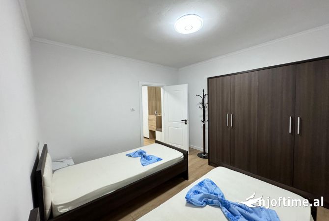 Shtepi me qera Apartament ne Tirane, 1+1, Mobilimi E mobiluar, Pagesa 480  Euro.