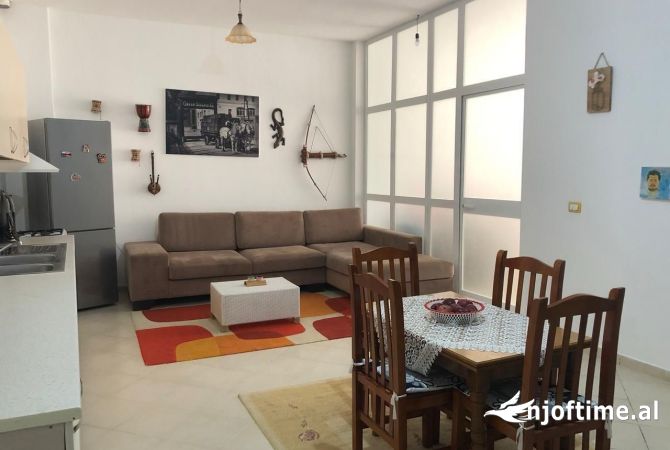 Shtepi ne shitje 1+1 ne Tirane - 80,000 Euro