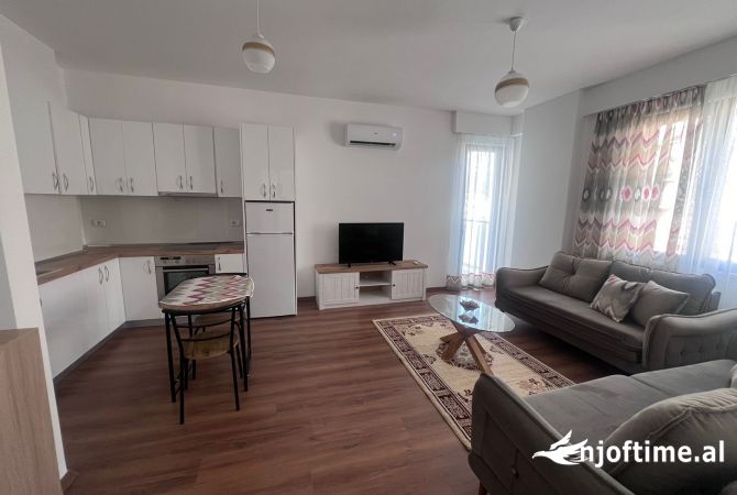 Shtepi me qera 1+1 ne Tirane - 650 Euro