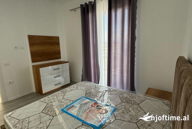 Shtepi me qera Apartament ne Tirane, 1+1, Mobilimi E mobiluar, Pagesa 35,000  Leke.