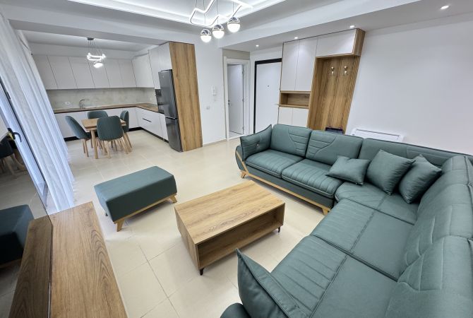 Casa in affitto 2+1 a Tirana - 1,000 Euro
