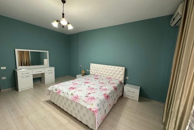 Shtepi me qera Apartament ne Tirane, 1+1, Mobilimi E mobiluar, Pagesa 550  Euro.