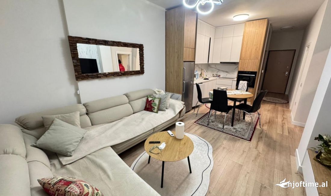 Shtepi me qera Apartament ne Tirane, 1+1, Mobilimi E mobiluar, Pagesa 600  Euro.