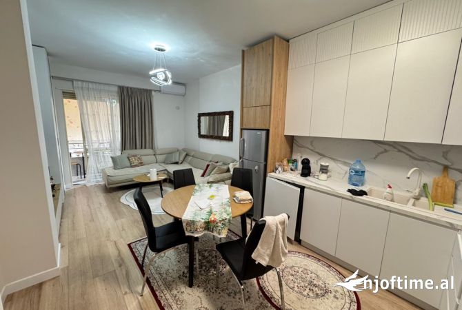 Shtepi me qera Apartament ne Tirane, 1+1, Mobilimi E mobiluar, Pagesa 600  Euro.