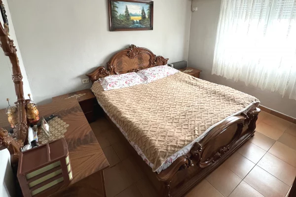 Shtepi ne shitje 2+1 ne Tirane - 100,000 Euro