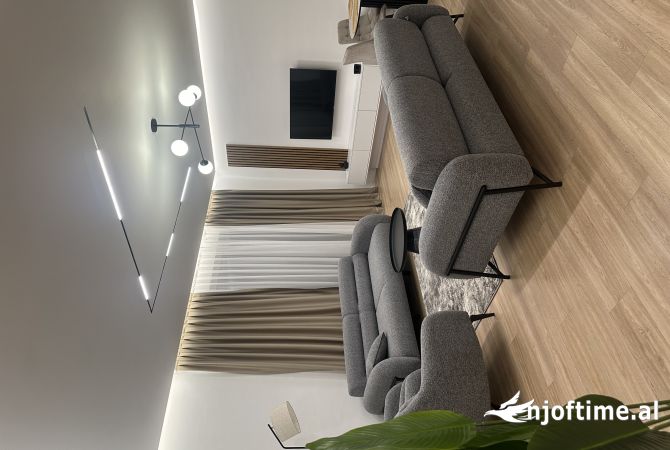 Shtepi me qera 2+1 ne Tirane - 80,000 Leke