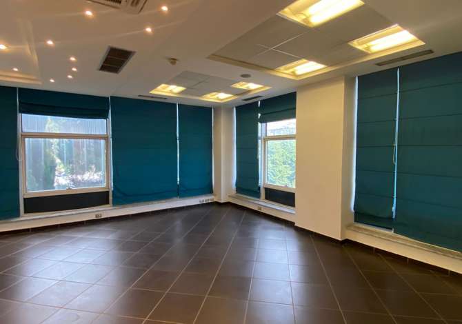 Ambient biznesi me qera 3+1 ne Tirane - 4,500 Euro