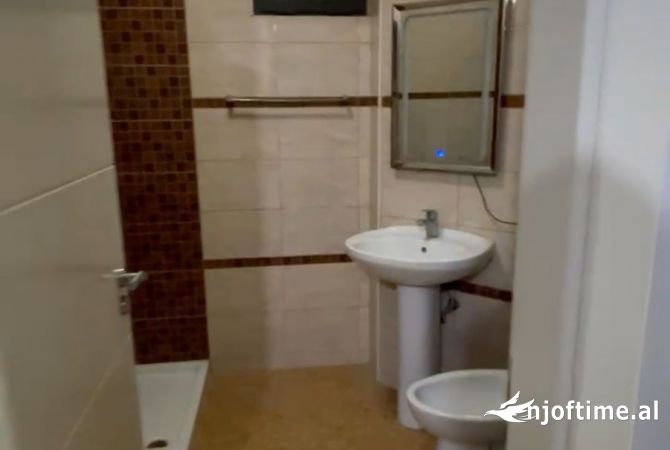 Shtepi ne shitje 2+1 ne Tirane - 142,000 Euro