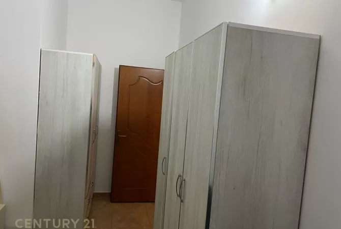 Shtepi me qera Apartament ne Tirane, 2+1, Mobilimi E mobiluar, Pagesa 550  Euro.