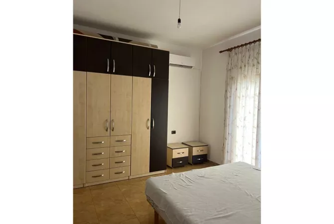 Shtepi me qera Apartament ne Tirane, 2+1, Mobilimi E mobiluar, Pagesa 550  Euro.
