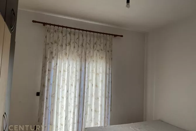 Shtepi me qera Apartament ne Tirane, 2+1, Mobilimi E mobiluar, Pagesa 550  Euro.