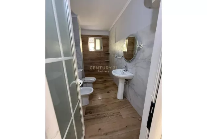 Shtepi ne shitje 2+1 ne Tirane - 122,000 Euro