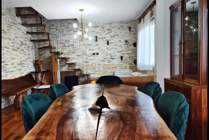 Shtepi ne shitje 2+1 ne Tirane - 185,000 Euro