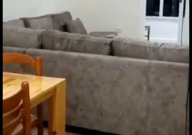 Shtepi me qera 2+1 ne Tirane - 450 Euro